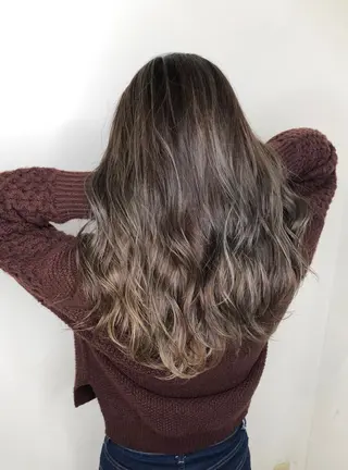 セミロング カラー 美髪矯正・レイヤー 倉友哉のヘアスタイル