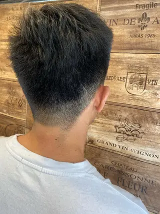 メンズ な つのヘアスタイル