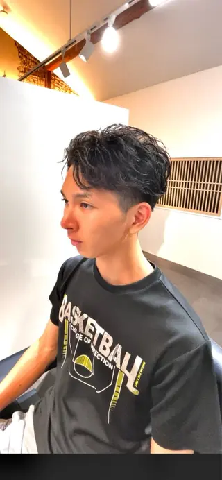 ミディアム パーマ 下山 けいんのヘアスタイル