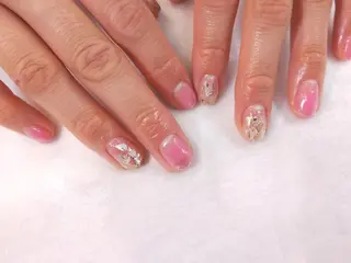 ネイル はばすみれ🎀ﾈｲﾙ 光ﾌｪｲｼｬﾙ ﾍｱのネイルデザイン
