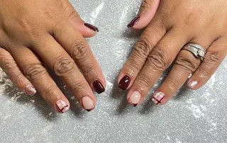 ネイル VIERU 🌈🎀💖のネイルデザイン