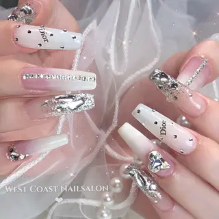 ネイル リボン、ガーリー パーツ放題専門店のネイルデザイン