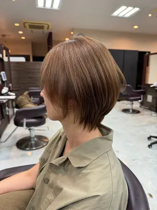 ショート 三浦 聖泉のヘアスタイル