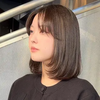 ミディアム calna 古賀 菜摘のヘアスタイル