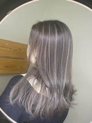 セミロング カラー 寺門 拓馬のヘアスタイル