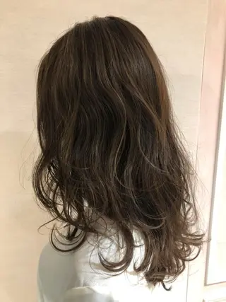ロング カラー パーマ ヘアアレンジ ネイル マツエク・マツパ レイヤー＆カラー 人気美容師倉崎涼のヘアスタイル