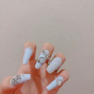 韓国ガーリー🎀 岐南🤍ななみのネイルデザイン