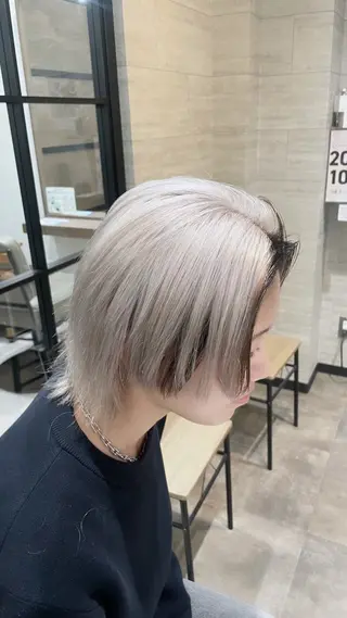 ショート ルナ🫐縮毛矯正 🫐髪質改善のヘアスタイル