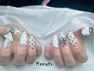 ネイル MoonHi Nail 朝霞台のネイルデザイン