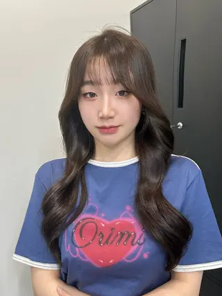 ロング カラー 心斎橋l大人韓国ヘア レイヤー×艶カラーのヘアスタイル