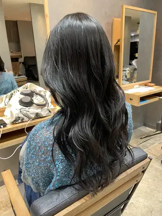 ロング inity　杉本 美羽のヘアスタイル