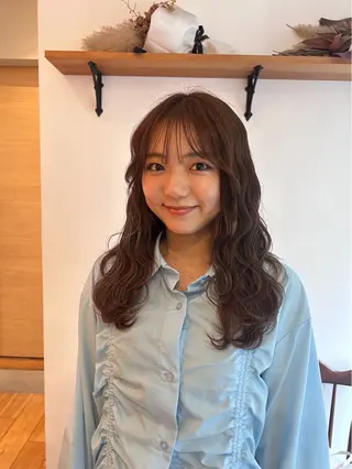 セミロング カラー ミディアムレイヤー/ 艶カラー🎀　emiのヘアスタイル