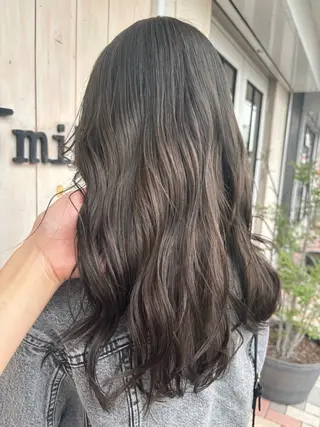 ロング 関根 菜帆のヘアスタイル