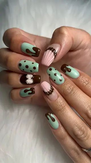 ネイル Blessed:N ブレストのネイルデザイン