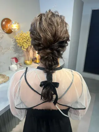 ミディアム ヘアアレンジ 高畑 恵莉 👒 暖色 / 艶髪 🧺のヘアスタイル