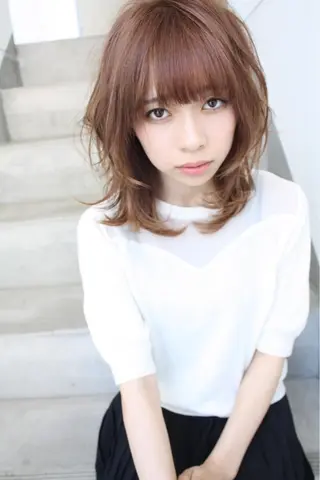 ミディアム カラー パーマ tuuli トゥーリのヘアスタイル