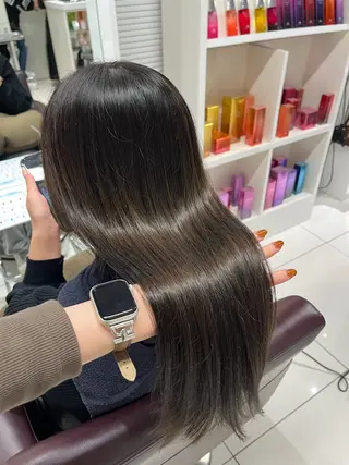 sena⌇ベージュ⌇ ブリーチなしWカラーのヘアスタイル