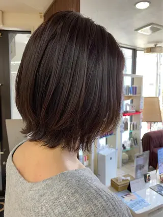 ミディアム ⭐️レイヤーカット 大人気　三澤康司⭐️のヘアスタイル