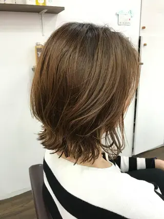 セミロング カラー 美容師歴18年 ALBA 齊藤のヘアスタイル