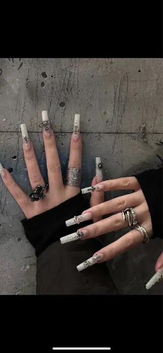 ネイル LULU Nail salonみどりのネイルデザイン