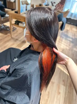 ロング 巽 愛夏のヘアスタイル