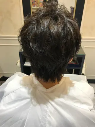 カラー メンズ 粟田 めぐみのヘアスタイル