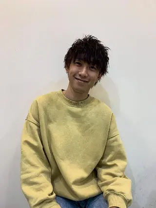 ショート メンズ 特殊パーマ 片山恭兵のヘアスタイル