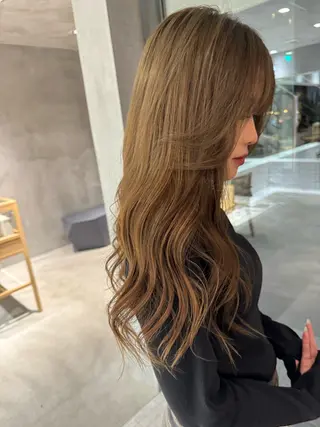 カラー 柳川 ことねのヘアスタイル