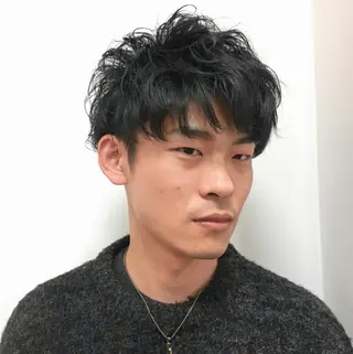 ショート パーマ メンズ すごう こうへいのヘアスタイル