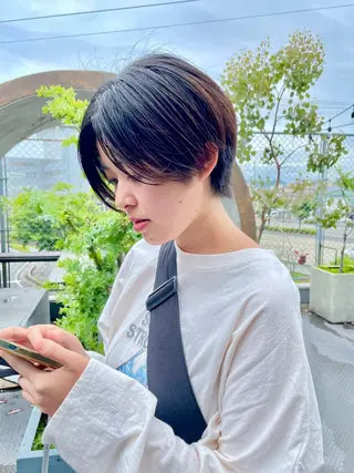 ショート 岡田 恭明のヘアスタイル