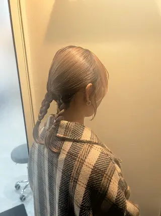 セミロング ヘアアレンジ 🌝ぷる艶ハイトーン 柔らかヘア🍅まあやのヘアスタイル