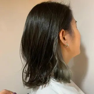 カラー 西田 優菜のヘアスタイル