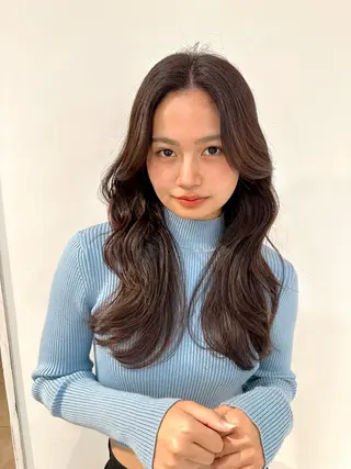 ロング カラー 大人可愛いレイヤー 大田のヘアスタイル