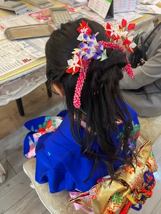 ロング ヘアアレンジ キッズ 伊藤 ひなののヘアスタイル