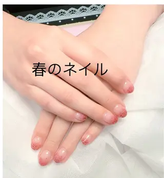 ネイル pink ladyサロン所属・べ にのネイルデザイン