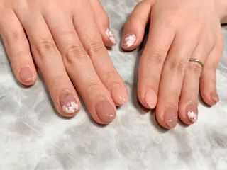 ネイル 長谷川 奈緒美のネイルデザイン