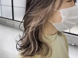 ミディアム 土佐 凪紗のヘアスタイル