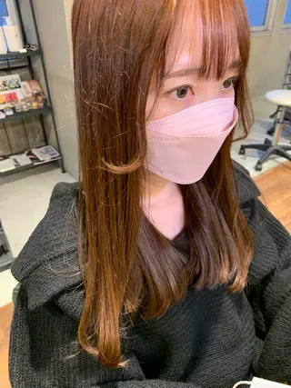 セミロング カラー 齋藤 みさきのヘアスタイル