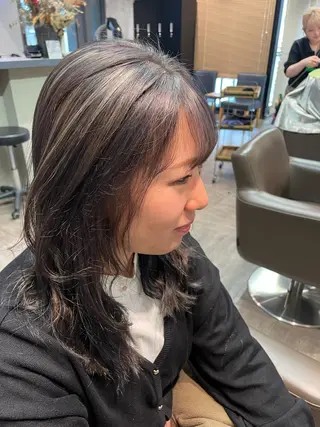 セミロング カラー PANOLA下北沢 中川夢菜のヘアスタイル