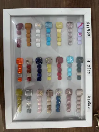 ネイル noi 経堂店所属・♡ SARA♡のネイルデザイン