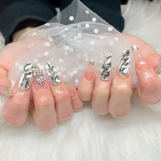 ネイル Miki 本町駅｜💅‎🤍のネイルデザイン