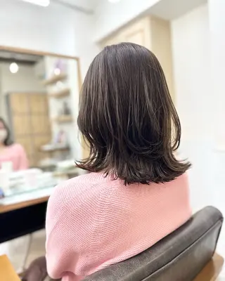 ミディアム カラー パーマ ヘアアレンジ メンズ キッズ レイヤーカット／顔周 りカット/縮毛矯正のヘアスタイル