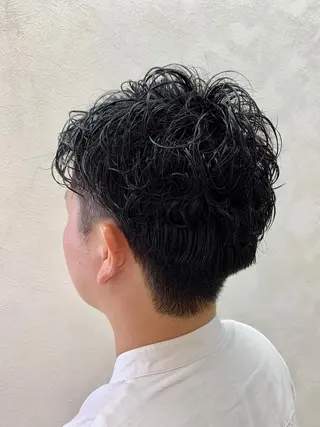 ショート パーマ メンズ 加藤 遥花のヘアスタイル