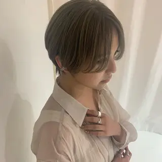 ショート 佐々木 優衣のヘアスタイル