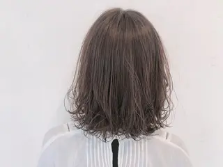 ミディアム カラー 伊藤 さやかのヘアスタイル