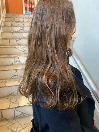 ロング 艶カラー　宮﨑 蒼のヘアスタイル