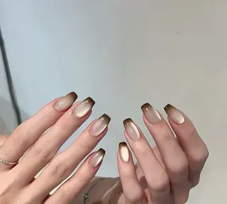 ミディアム めぐみのネイルサロン スタッフ練習のネイルデザイン