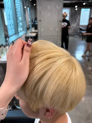 ショート カラー メンズ ハイトーン 横浜💞ミオのヘアスタイル