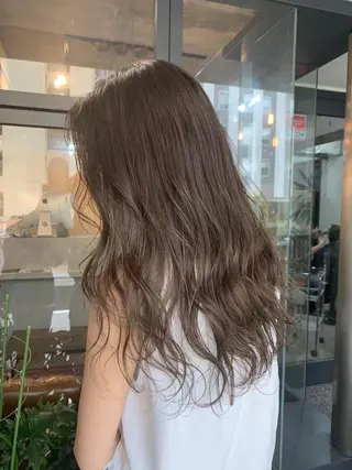 ミディアム カラー 西村あきや トレンド韓国ヘアのヘアスタイル