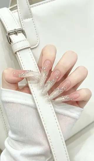 カラー AIN Nailのネイルデザイン
